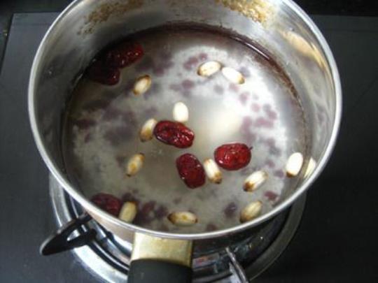 红豆莲子红枣汤的做法
